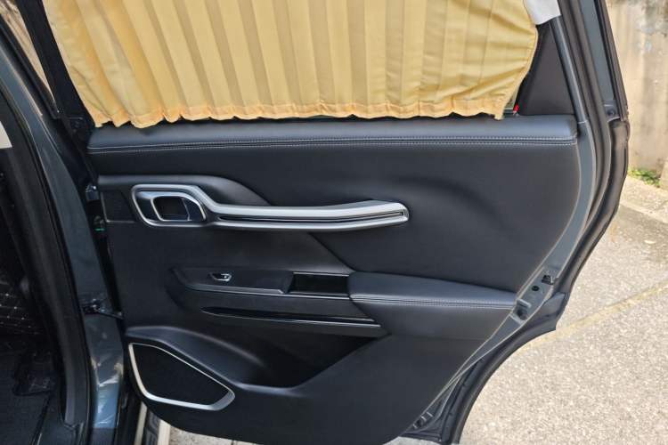 Used Geely Auto Haoyue 2020 1.8TD DCT Luxury 7-Seater Right Rear Door Interior