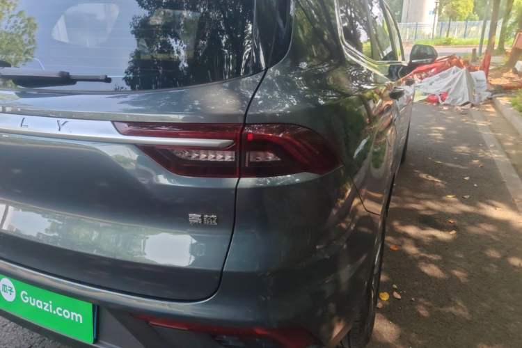 Used Geely Auto Haoyue 2020 1.8TD DCT Luxury Model 5 Seats Right Rear Taillight
