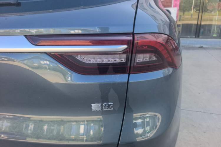 Used Geely Auto Haoyue 2020 1.8TD DCT Luxury Model 5 Seats Right Rear Taillight