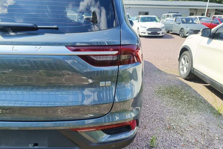 Used Geely Auto Haoyue 2020 1.8TD DCT Luxury Model 5 Seats Right Rear Taillight