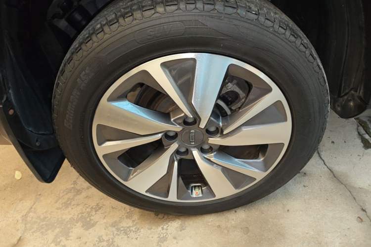Used Geely Auto Haoyue 2020 1.8TD DCT Luxury Model 5 Seats Right Rear Wheel Hub