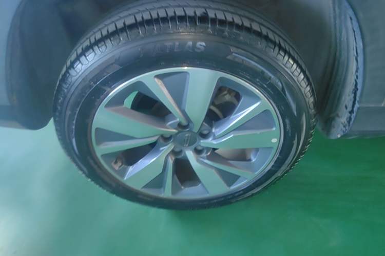 Used Geely Auto Haoyue 2020 1.8TD DCT Flagship 5-Seater Right Rear Wheel Hub