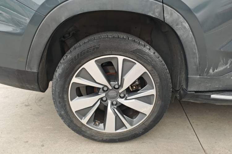 Used Geely Auto Haoyue 2020 1.8TD Automatic Comfort Edition 7-Seater Right Rear Wheel Hub