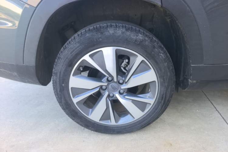 Used Geely Auto Haoyue 2020 1.8TD DCT Luxury Model 5 Seats Right Rear Wheel Hub