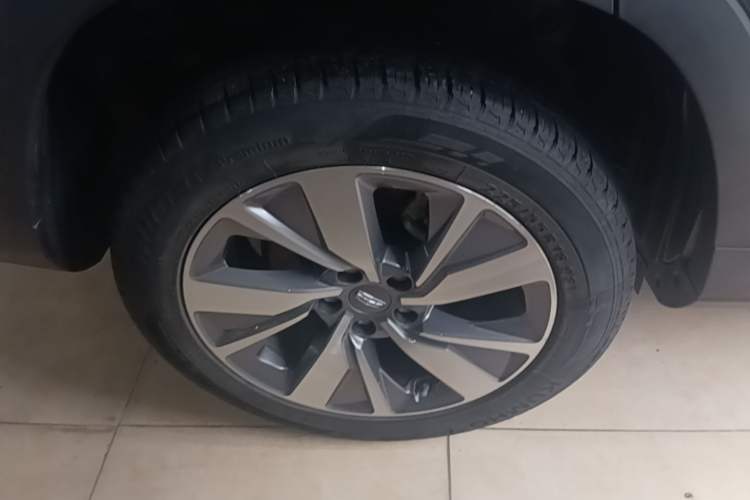 Used Geely Auto Haoyue 2020 1.8TD DCT Luxury 7-Seater Right Rear Wheel Hub