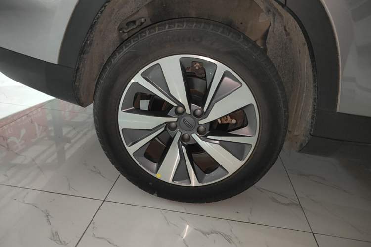 Used Geely Auto Haoyue 2020 1.8TD DCT Flagship 7-Seater Right Rear Wheel Hub