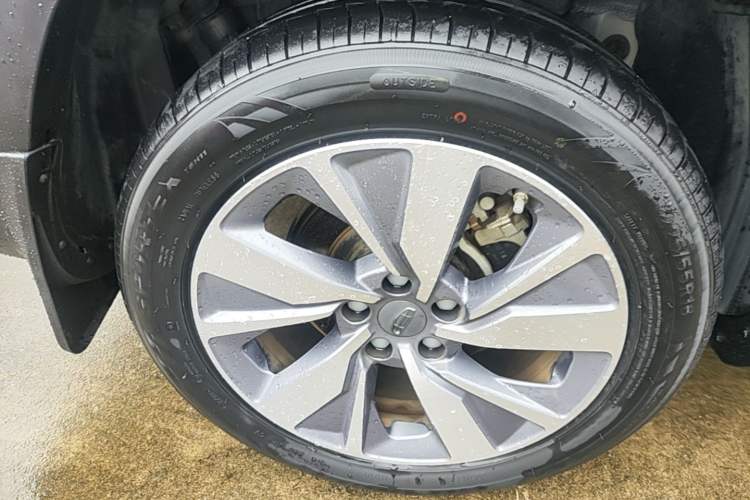 Used Geely Auto Haoyue 2020 1.8TD DCT Luxury 7-Seater Right Rear Wheel Hub
