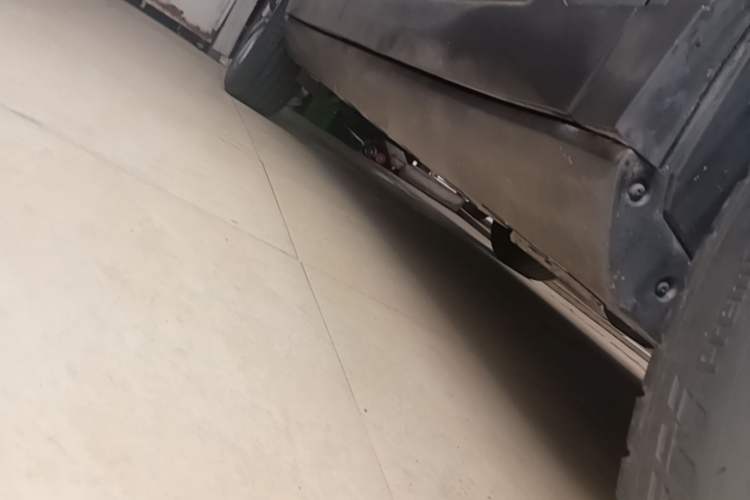 Used Geely Auto Haoyue 2020 1.8TD DCT Luxury 7-Seater Right Side Sill