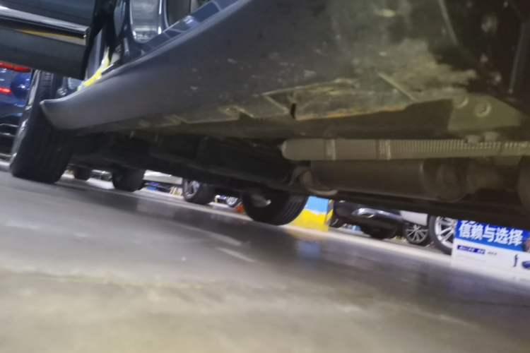 Used Geely Auto Haoyue 2020 1.8TD DCT Flagship 5-Seater Right Side Sill