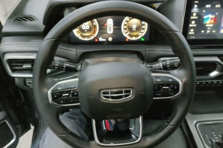 Used Geely Auto Haoyue 2020 1.8TD DCT Flagship 7-Seater Steering Wheel
