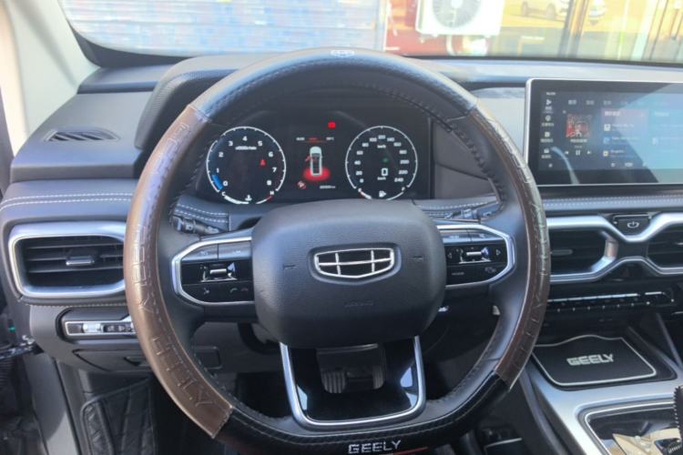Used Geely Auto Haoyue 2020 1.8TD DCT Luxury Model 5 Seats Steering Wheel