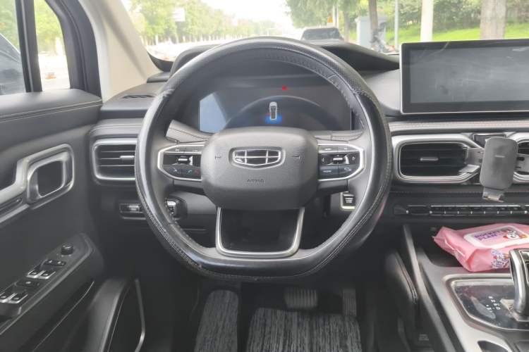 Used Geely Auto Haoyue 2020 1.8TD DCT Luxury Model 5 Seats Steering Wheel