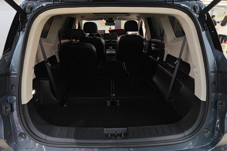 Used Geely Auto Haoyue 2020 1.8TD DCT Flagship 7-Seater Trunk