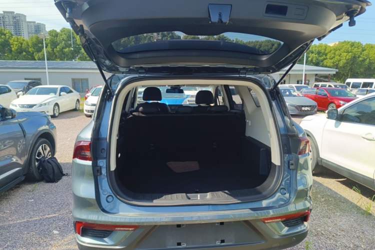 Used Geely Auto Haoyue 2020 1.8TD DCT Luxury Model 5 Seats Trunk