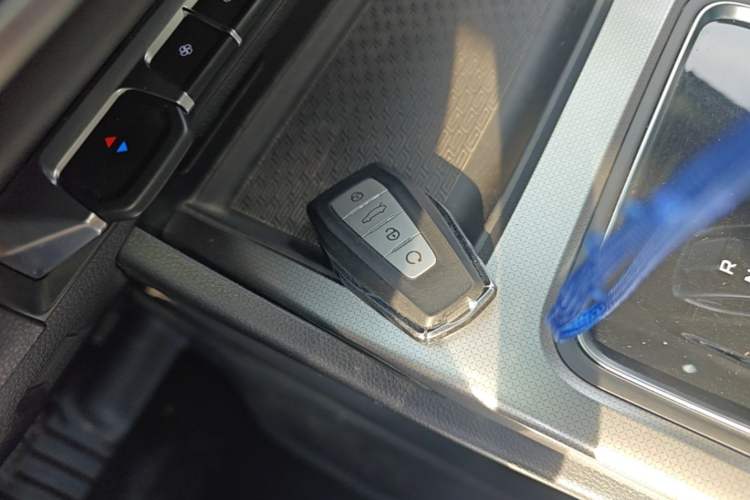 Used Geely Auto Haoyue 2020 1.8TD DCT Flagship 5-Seater Vehicle Key