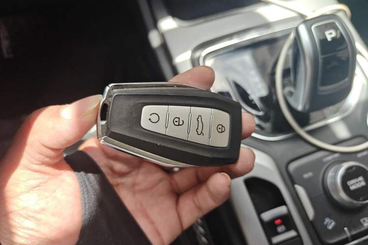 Used Geely Auto Haoyue 2020 1.8TD DCT Luxury 7-Seater Vehicle Key