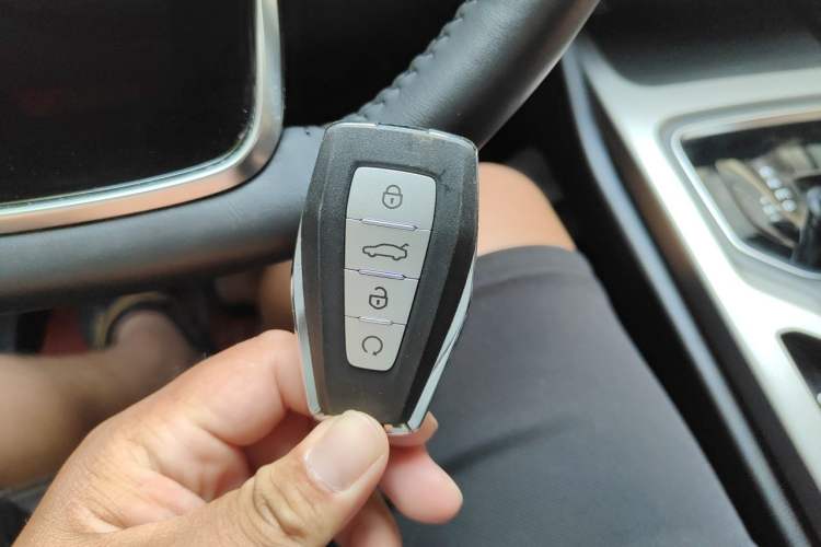 Used Geely Auto Haoyue 2020 1.8TD DCT Flagship 7-Seater Vehicle Key