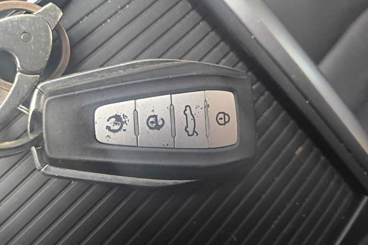 Used Geely Auto Haoyue 2020 1.8TD DCT Luxury 7-Seater Vehicle Key
