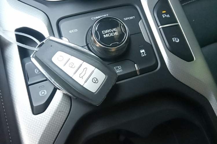 Used Geely Auto Haoyue 2020 1.8TD DCT Flagship 7-Seater Vehicle Key