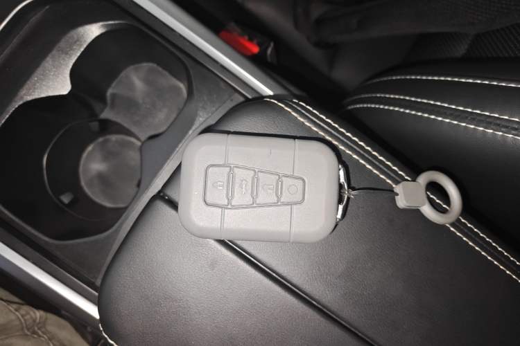 Used Geely Auto Haoyue 2020 1.8TD DCT Luxury 7-Seater Vehicle Key