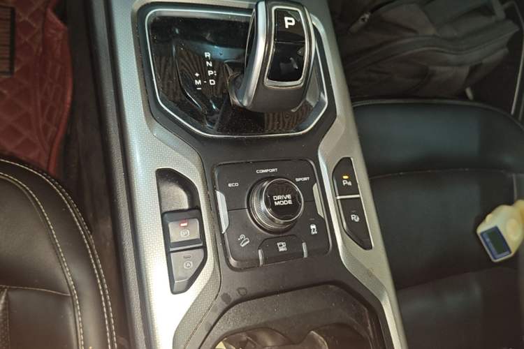 Used Geely Auto Haoyue 2020 1.8TD DCT Flagship 5-Seater Gear Lever