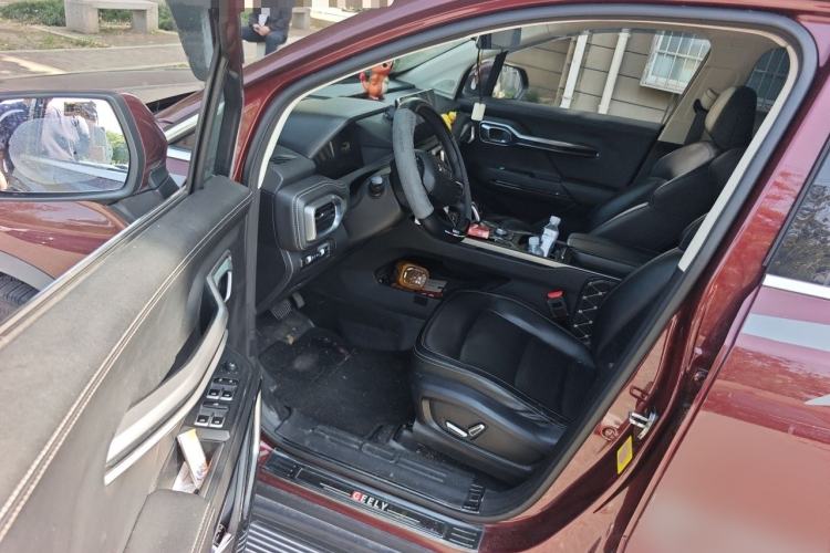 Used Geely Auto Haoyue 2020 1.8TD DCT Flagship 7-Seater Interior 3