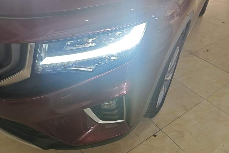 Used Geely Auto Haoyue 2020 1.8TD DCT Flagship 5-Seater Left Front Headlight