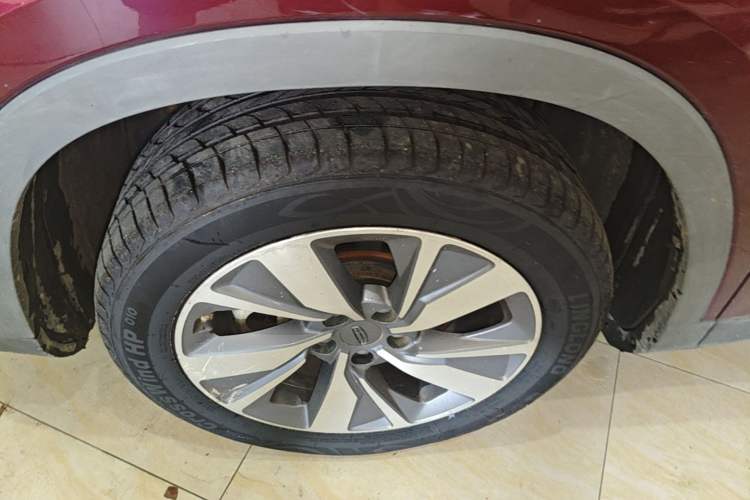 Used Geely Auto Haoyue 2020 1.8TD DCT Flagship 5-Seater Left Front Wheel Hub