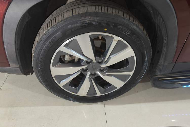 Used Geely Auto Haoyue 2020 1.8TD DCT Flagship 7-Seater Left Front Wheel Hub