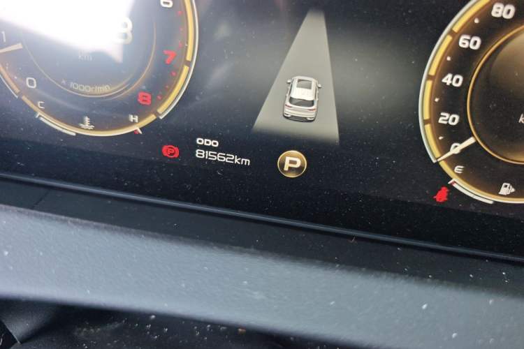 Used Geely Auto Haoyue 2020 1.8TD DCT Flagship 7-Seater Odometer Close Up