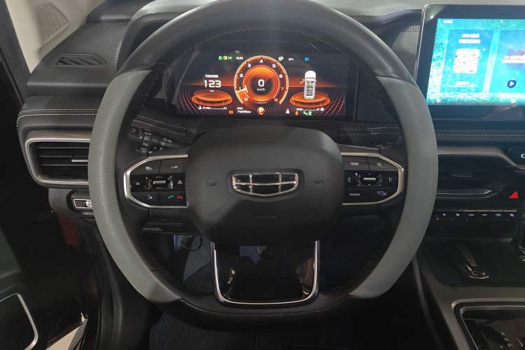 Used Geely Auto Haoyue 2020 1.8TD DCT Flagship 7-Seater Steering Wheel