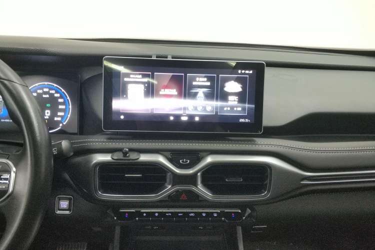 Used Geely Auto Haoyue 2020 1.8TD DCT Luxury 7-Seater Audio And AC Panel