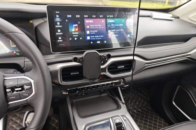 Used Geely Auto Haoyue 2020 1.8TD DCT Flagship 7-Seater Audio And AC Panel