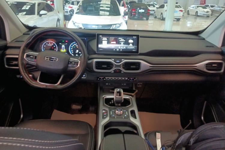 Used Geely Auto Haoyue 2020 1.8TD DCT Luxury Model 5 Seats Center Console