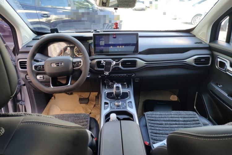 Used Geely Auto Haoyue 2020 1.8TD DCT Flagship 7-Seater Center Console