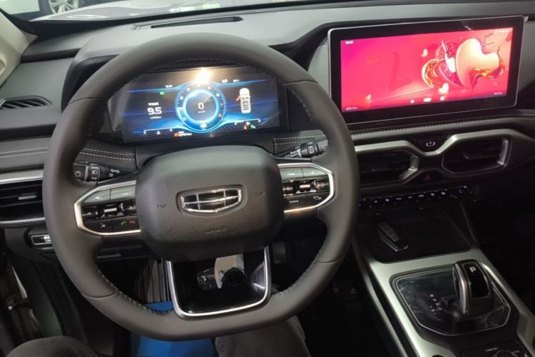 Used Geely Auto Haoyue 2020 1.8TD DCT Flagship 7-Seater Center Console