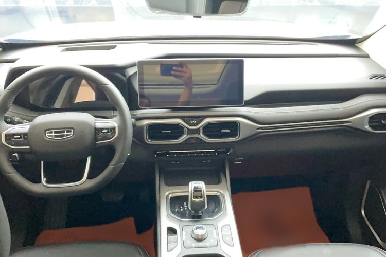 Used Geely Auto Haoyue 2020 1.8TD DCT Flagship 7-Seater Center Console
