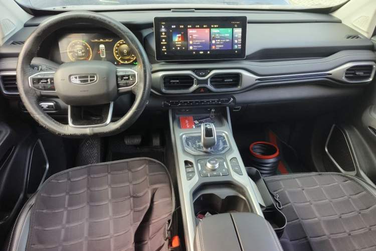 Used Geely Auto Haoyue 2020 1.8TD DCT Flagship 7-Seater Center Console