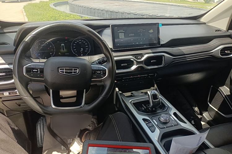 Used Geely Auto Haoyue 2020 1.8TD DCT Luxury Model 5 Seats Center Console