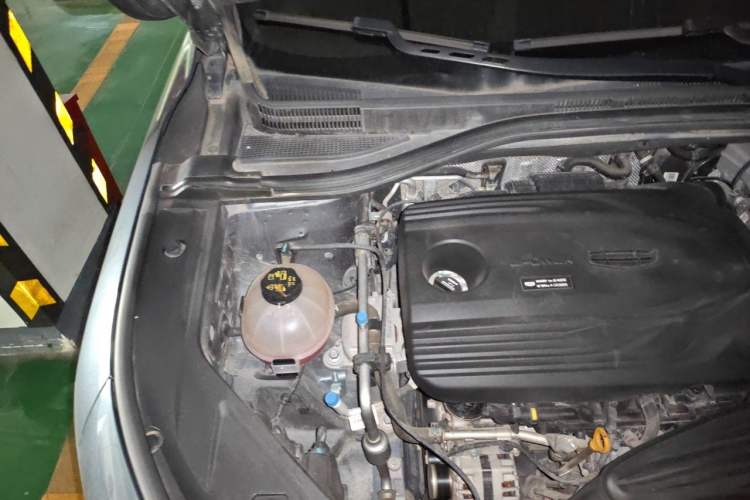 Used Geely Auto Haoyue 2020 1.8TD DCT Flagship 7-Seater Engine Bay Right