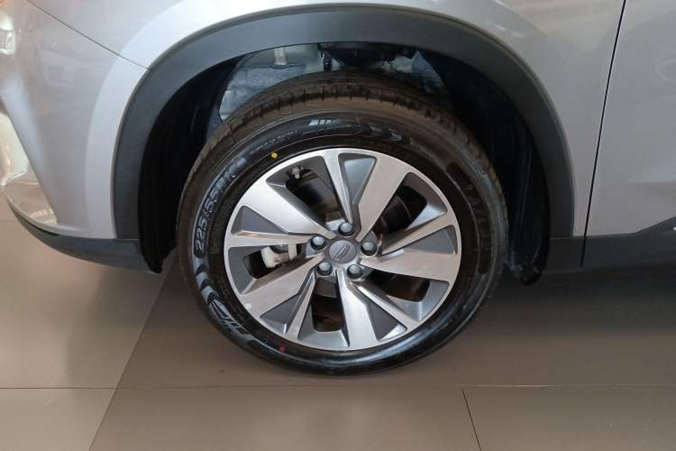 Used Geely Auto Haoyue 2020 1.8TD DCT Luxury Model 5 Seats Exterior 4