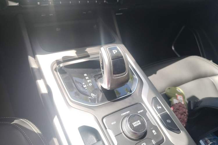 Used Geely Auto Haoyue 2020 1.8TD DCT Flagship 5-Seater Gear Lever