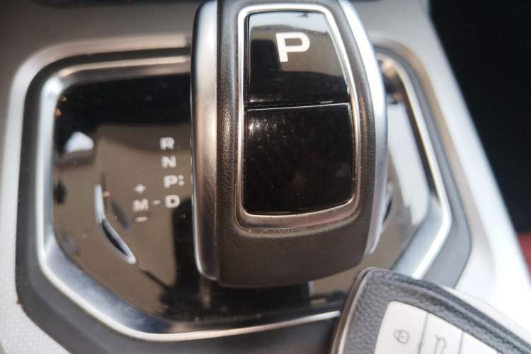 Used Geely Auto Haoyue 2020 1.8TD DCT Flagship 5-Seater Gear Lever