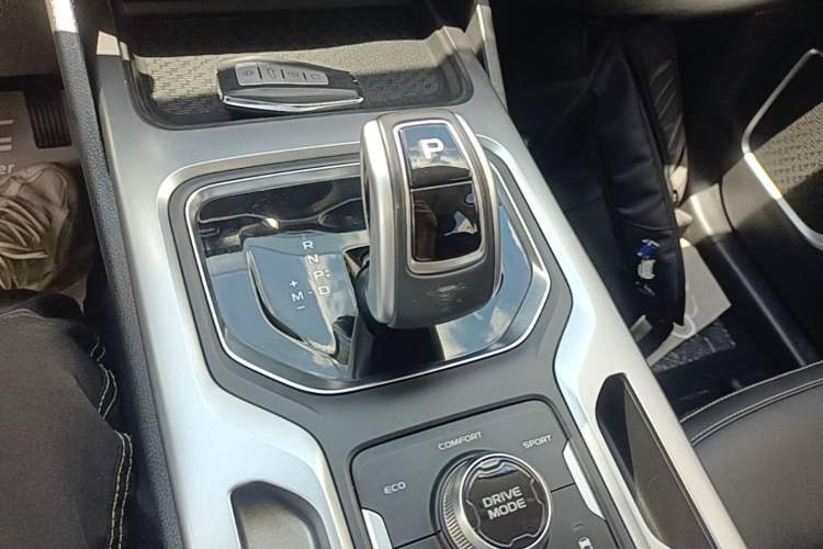Used Geely Auto Haoyue 2020 1.8TD DCT Luxury Model 5 Seats Gear Lever