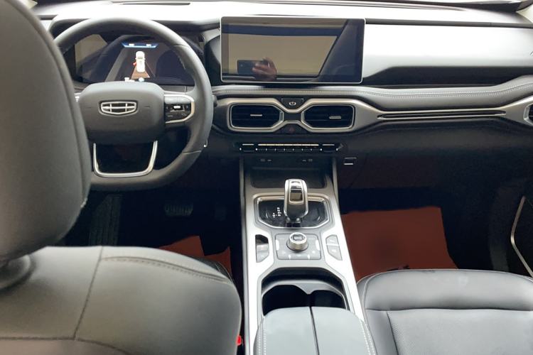 Used Geely Auto Haoyue 2020 1.8TD DCT Flagship 7-Seater Interior 3