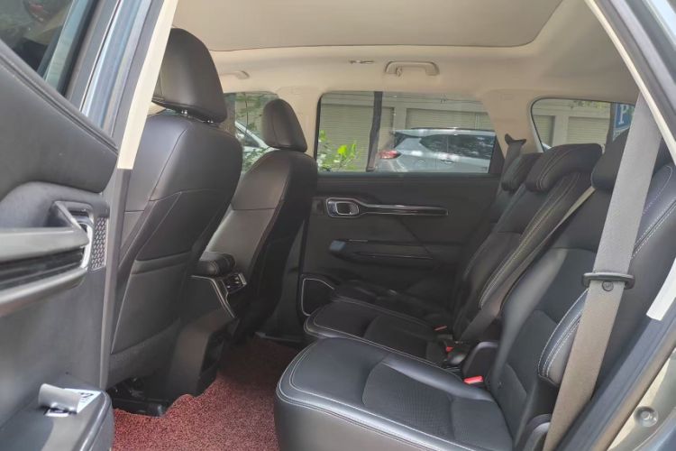Used Geely Auto Haoyue 2020 1.8TD DCT Flagship 7-Seater Interior 4