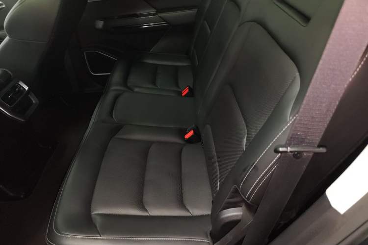 Used Geely Auto Haoyue 2020 1.8TD DCT Luxury Model 5 Seats Interior 4