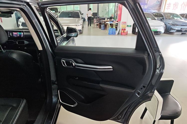 Used Geely Auto Haoyue 2020 1.8TD DCT Luxury Model 5 Seats Interior 6