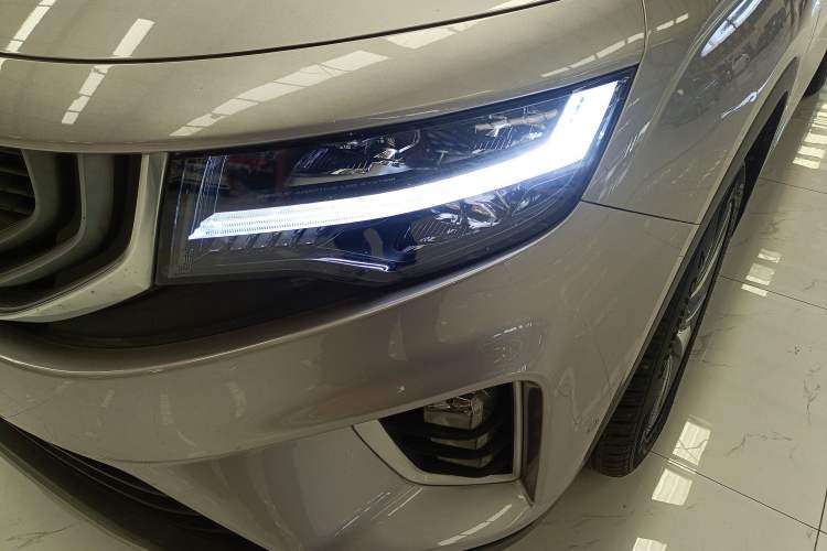 Used Geely Auto Haoyue 2020 1.8TD DCT Flagship 7-Seater Left Front Headlight