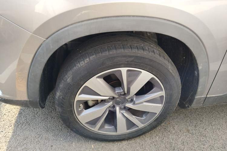 Used Geely Auto Haoyue 2020 1.8TD DCT Luxury 7-Seater Left Front Wheel Hub